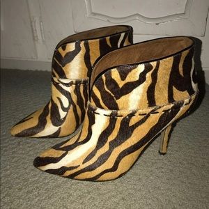 Nine West tiger stripe print  bootie heels